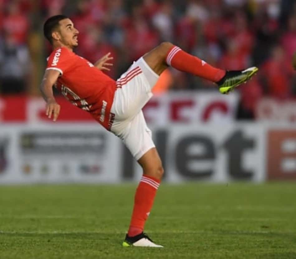 Thiago Galhardo lamenta derrota do Internacional pela Libertadores