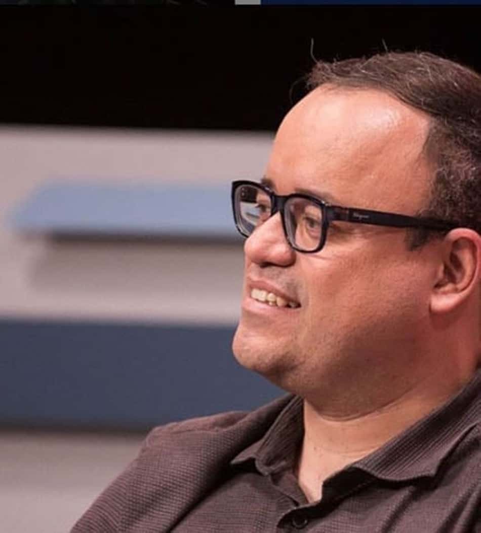 Novo desafio! Everaldo Marques transmitirá jogo da Superliga de volêi