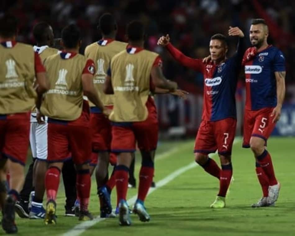 Time eliminado da Libertadores é colocado à venda e presidente já se despede
