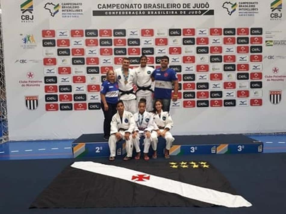 Atletas da Umbra/Vasco somam bons resultados em torneio do Calendário Nacional do Judô