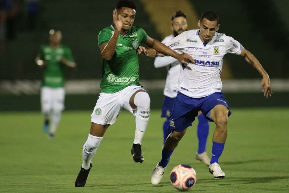 Lateral do Guarani se torna o maior ladrão de bolas do Paulistão