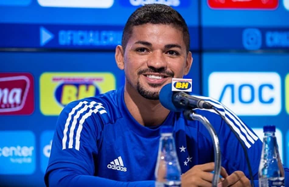 Judivan usa sua experiência, mesmo com 24 anos, para ajudar os mais jovens no elenco do Cruzeiro
