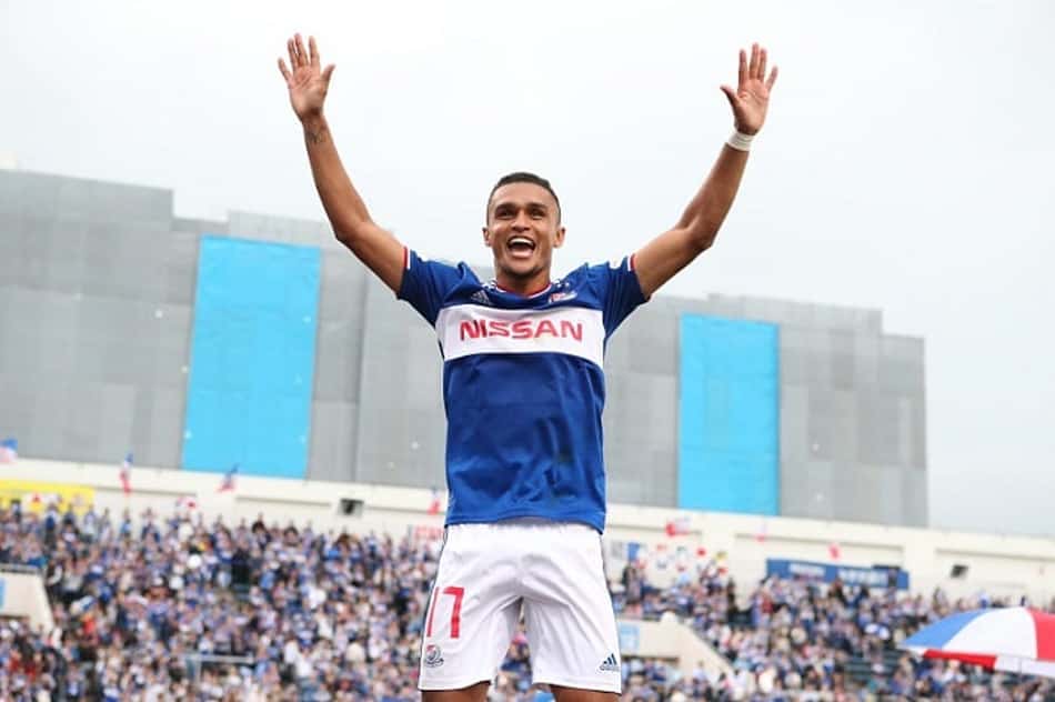 Palmeiras encaminha venda de Erik ao Yokohama Marinos