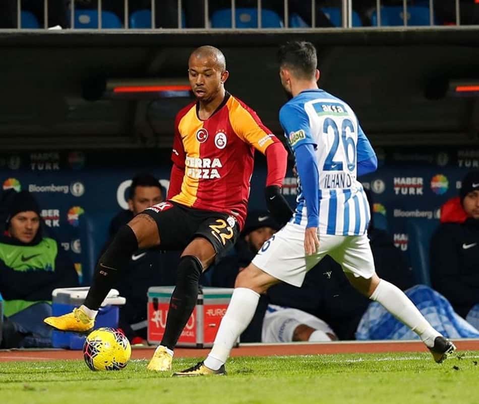 Mariano faz quatro assistências seguidas na Turquia e atinge recorde