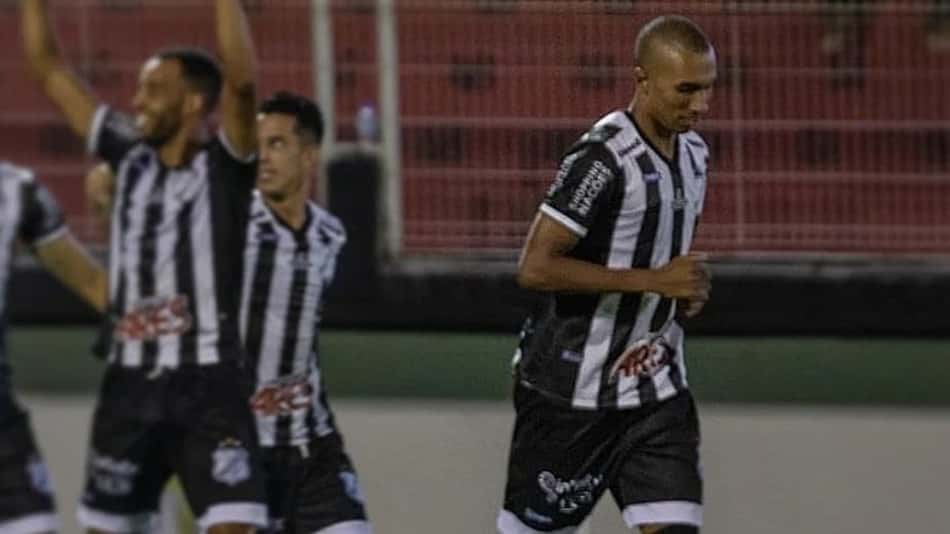 Em alta na Inter de Limeira, atacante divide bom momento com o elenco