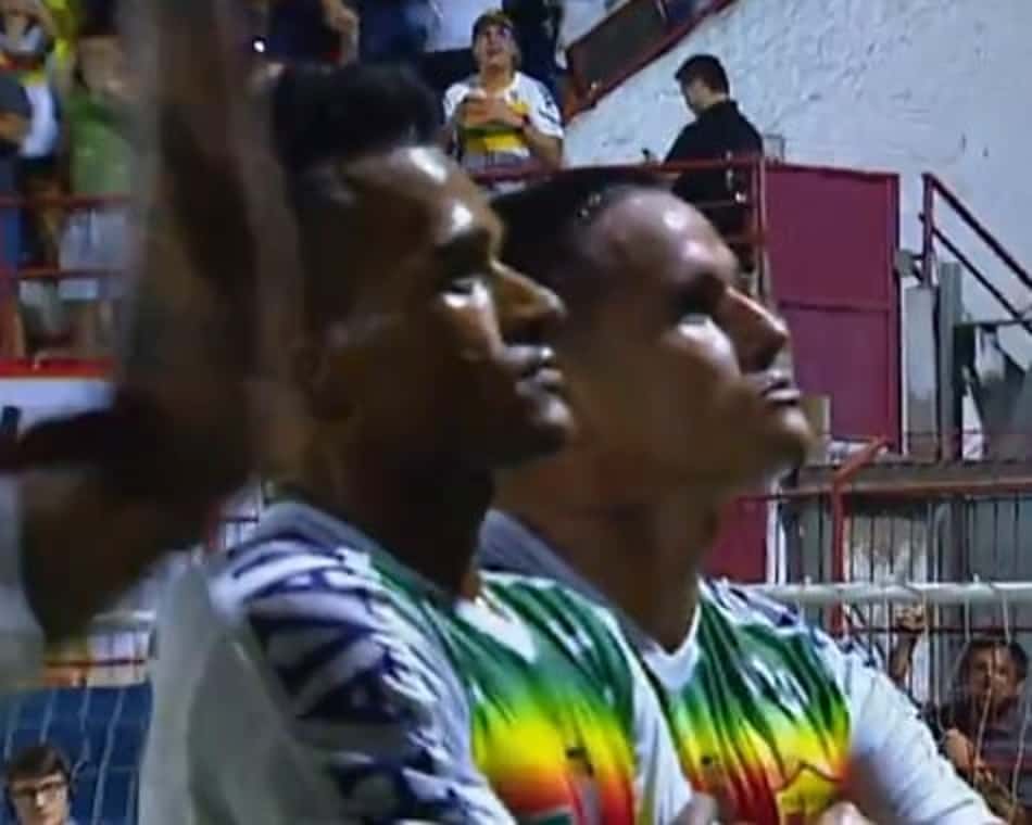 Com polêmica no fim, Brusque surpreende Sport e passa de fase na Copa do Brasil