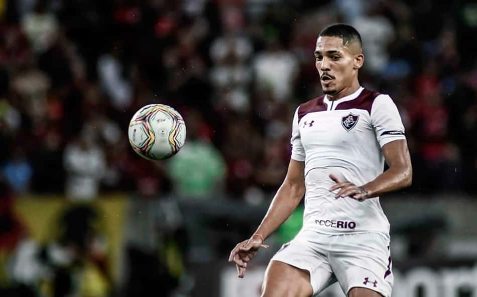 Gilberto terá lesão avaliada e deve desfalcar o Fluminense contra Vasco