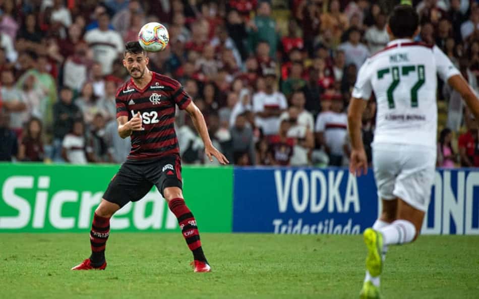 Ao LANCE!, Gustavo Henrique compara estilos de Sampaoli e Jesus