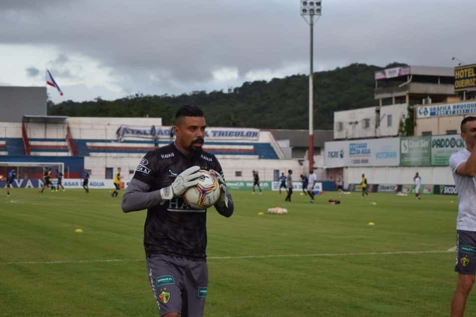 Em boa fase na carreira, Zé Carlos completa 50 jogos com o Brusque