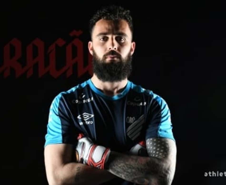 Goleiro Jandrei é o novo reforço do Athletico