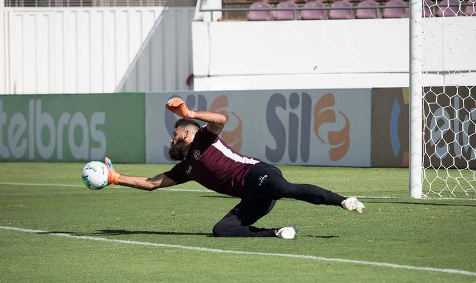 Em Araraquara, Santos reencontra goleiro de derrota marcante