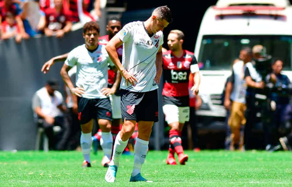 Dorival lamenta etapa inicial abaixo do esperado do Athletico