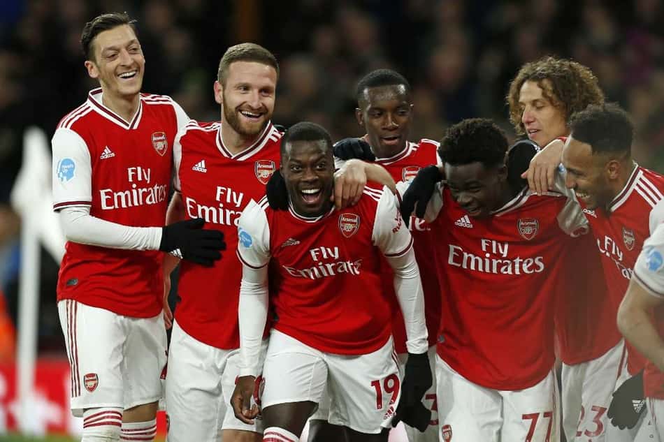 Arsenal passeia na etapa final, bate Newcastle e volta a vencer no Inglês