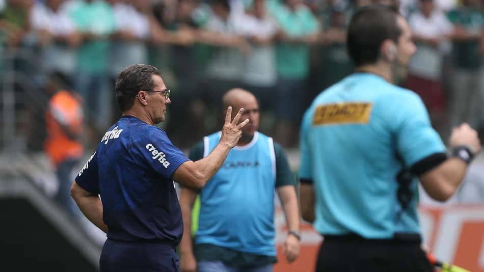 Susto, dedo de Luxa e o 'especialista': como Verdão ganhou a 1ª no sintético