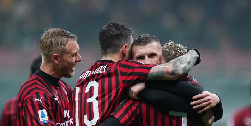 Tentando se aproximar da Liga dos Campeões, Milan enfrenta Fiorentina