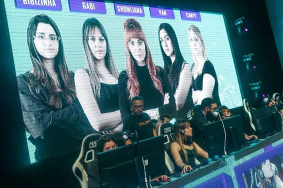 CS:GO: Izaa e GaBi anunciam saída da paiN Gaming