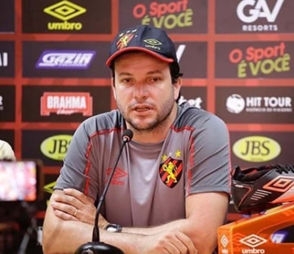 Contratado para resolver, Daniel Paulista apresenta desempenho abaixo do esperado no Sport
