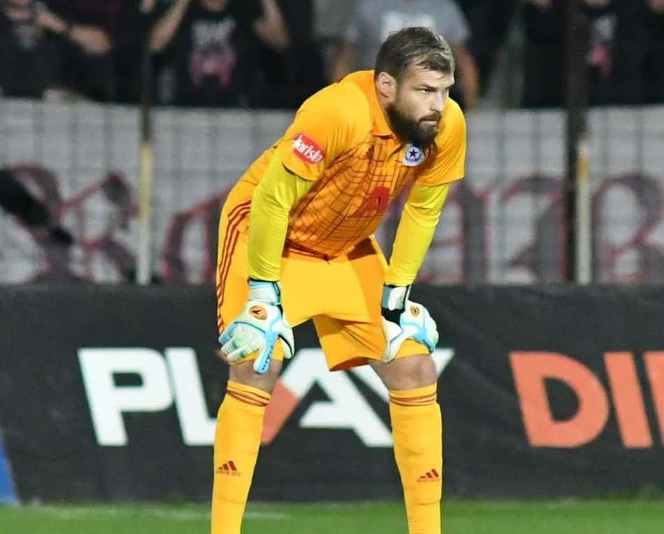 Gustavo Busatto atinge grande marca sem sofrer gols na Bulgária
