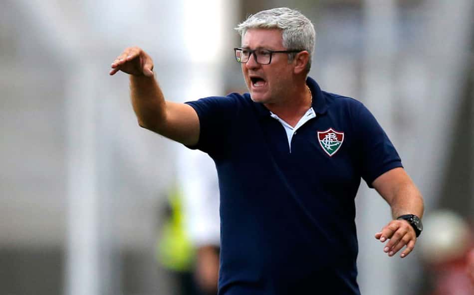 Odair Hellmann lamenta queda do Flu na Sula, mas celebra produção