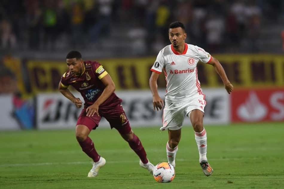 Para enfrentar o Palmeiras, Inter terá desfalque de Rodrigo Lindoso
