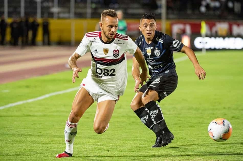Rafinha dentro e sem dois titulares: Flamengo divulga relacionados para a Recopa