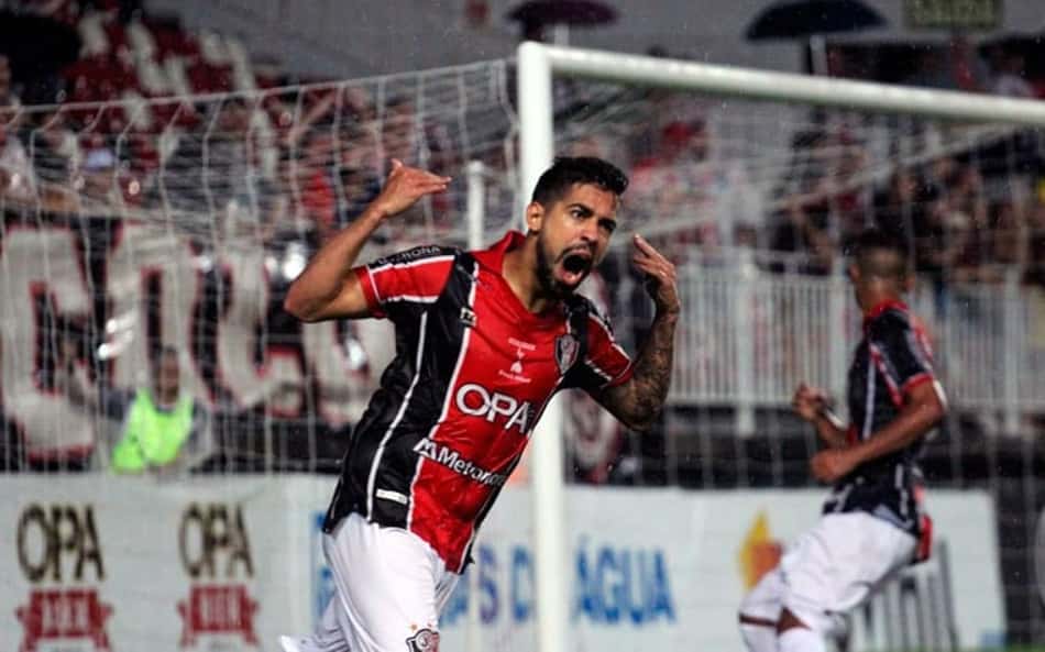 Ex-Flu, Luquinhas comemora bom início de temporada e artilharia no Catarinense