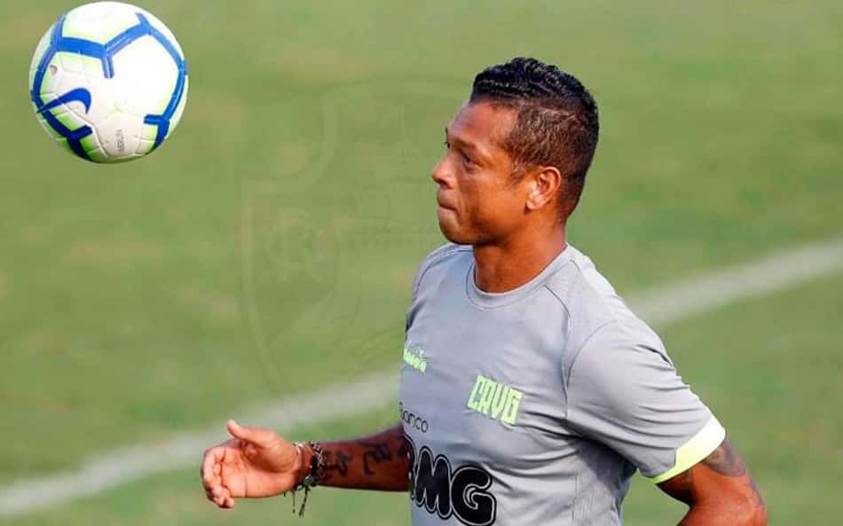 Com Guarín e Winck, Vasco encerra preparação para jogo com o Goiás; Benítez pode ser relacionado