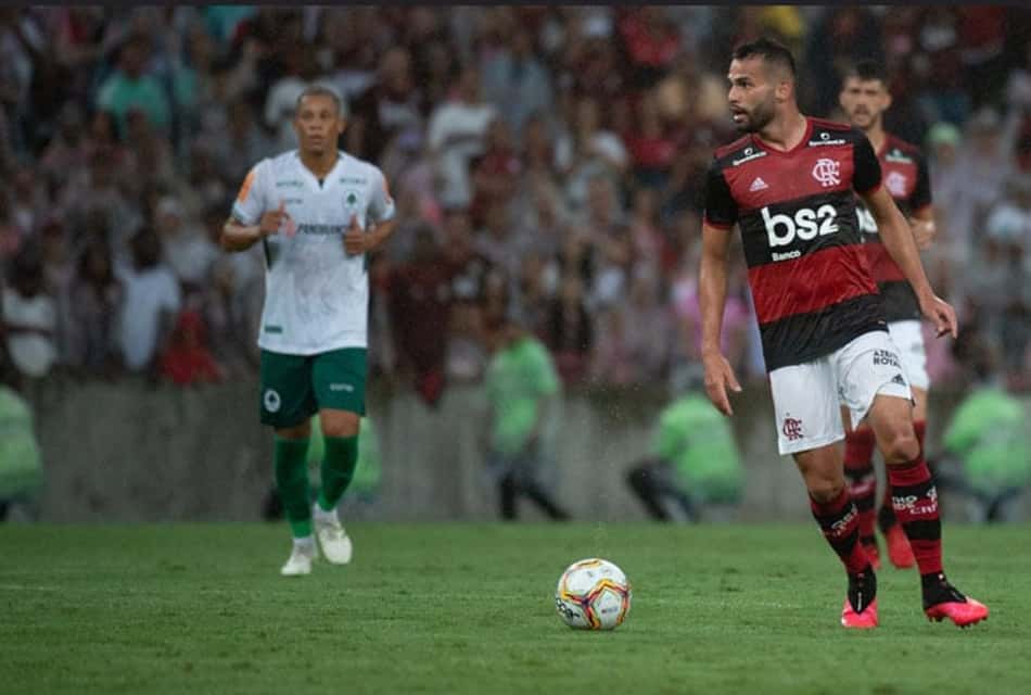 Estreante, Thiago Maia exalta título do Fla: 'Cantei com a torcida'