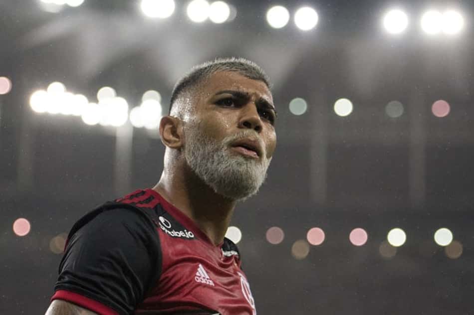O arco e a flecha! Gabigol dispara como artilheiro e garçom do Flamengo em 2020