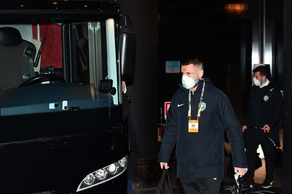 Jogadores do Ludogorets chegam de máscara para duelo contra a Inter