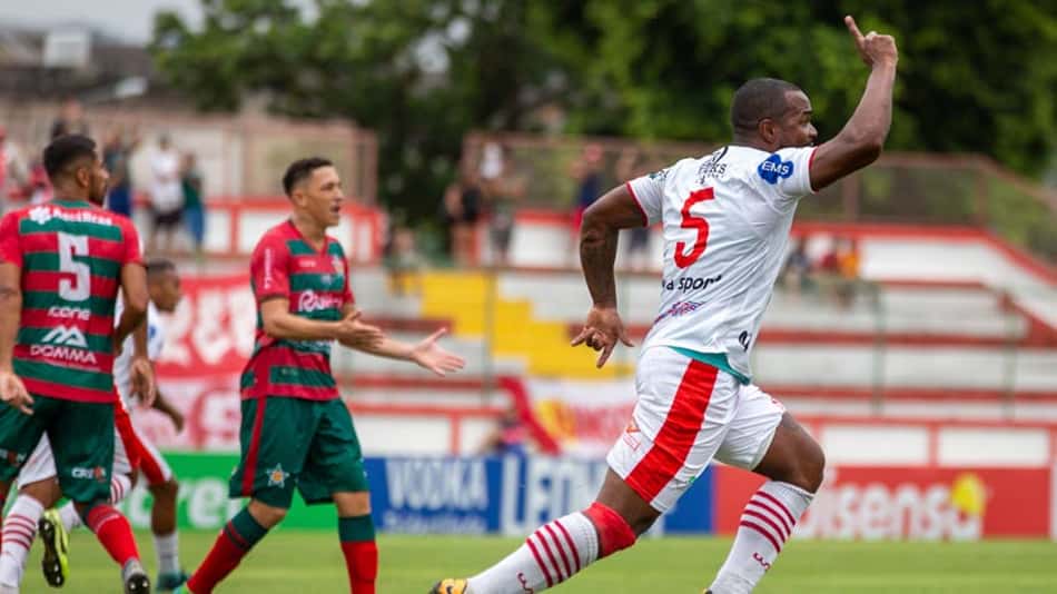 Em Moça Bonita, Bangu vence a Portuguesa na estreia da Taça Rio