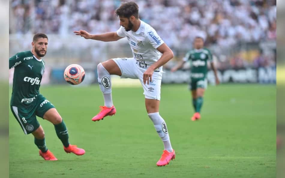 Yuri Alberto cita falta de finalização após empate do Santos em clássico