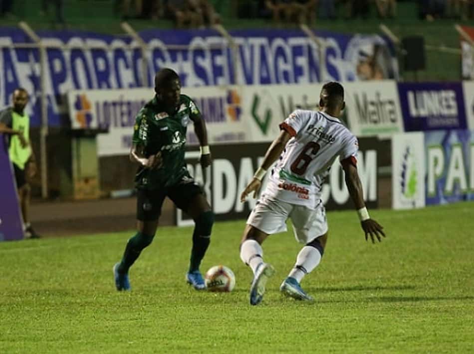 Coritiba empata com o Toledo e fica com liderança do Paranaense ameaçada