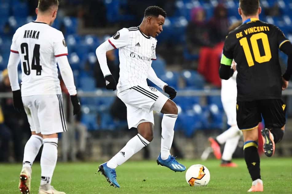 Ramires comenta sobre sua estreia na Liga Europa pelo Basel, da Suíça