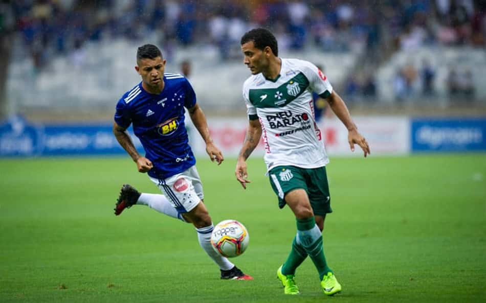 Fábio pega pênalti e garante a vitória do Cruzeiro sobre o Uberlândia