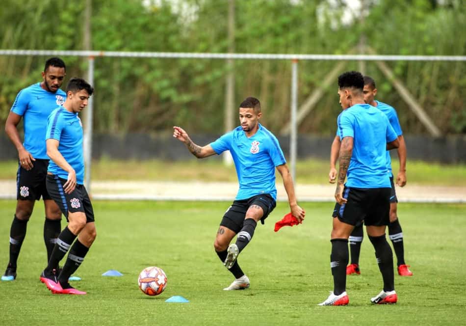 Elenco sub-20 do Corinthians volta de férias e retorna aos treinos