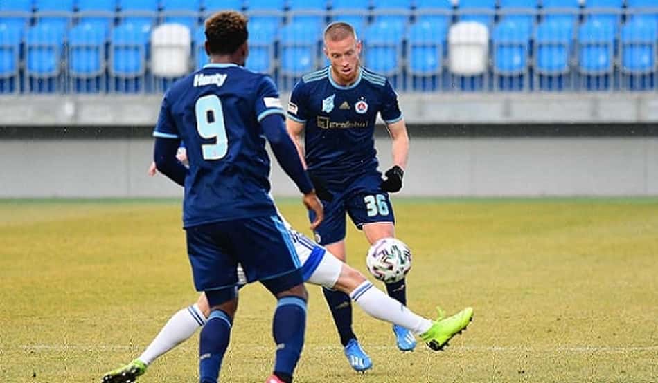 Lucas Lovat tem boa estreia, Slovan vence e dispara na ponta do Eslovaco