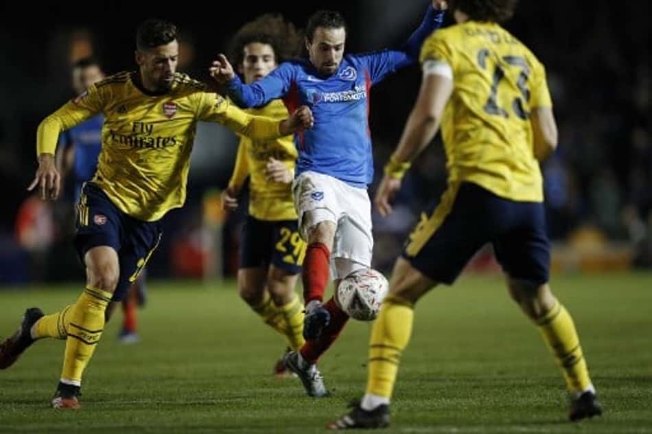 Arsenal encara West Ham sonhando com vaga na Liga dos Campeões