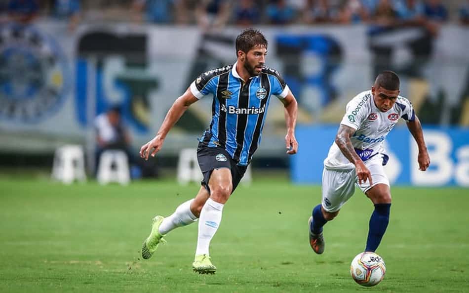Lucas Silva retoma carreira no Grêmio e mira Seleção: 'Ainda é um objetivo na minha carreira'