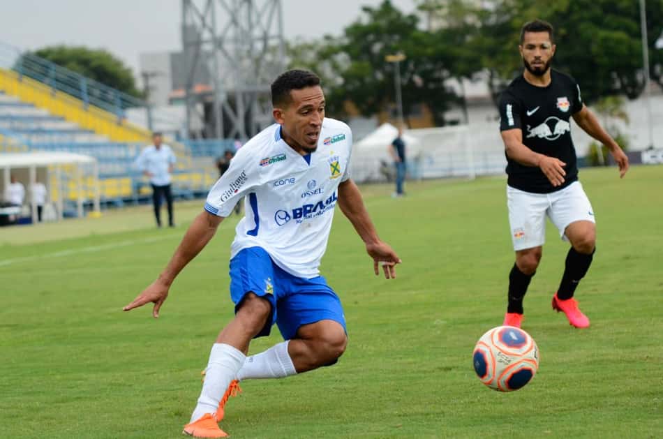 Meia do Santo André espera grande jogo e classificação diante do Goiás