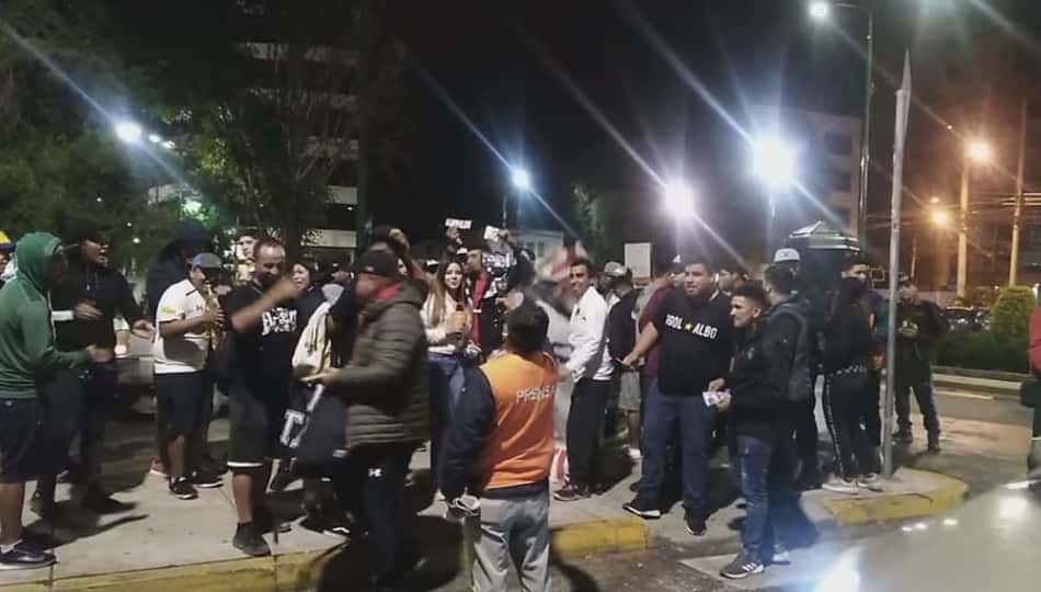 Confronto entre torcedores do Jorge Wilstermann e Colo-Colo resulta em sete prisões
