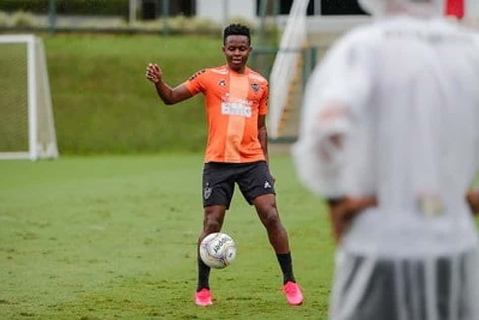 Cazares está liberado pelo DM do Galo, porém não deve estar em campo diante do Cruzeiro