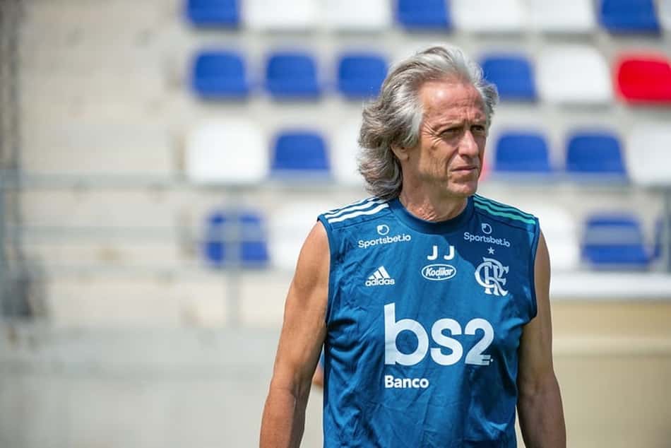 Jorge Jesus aponta joia que será um 'dos grandes jogadores da Europa'
