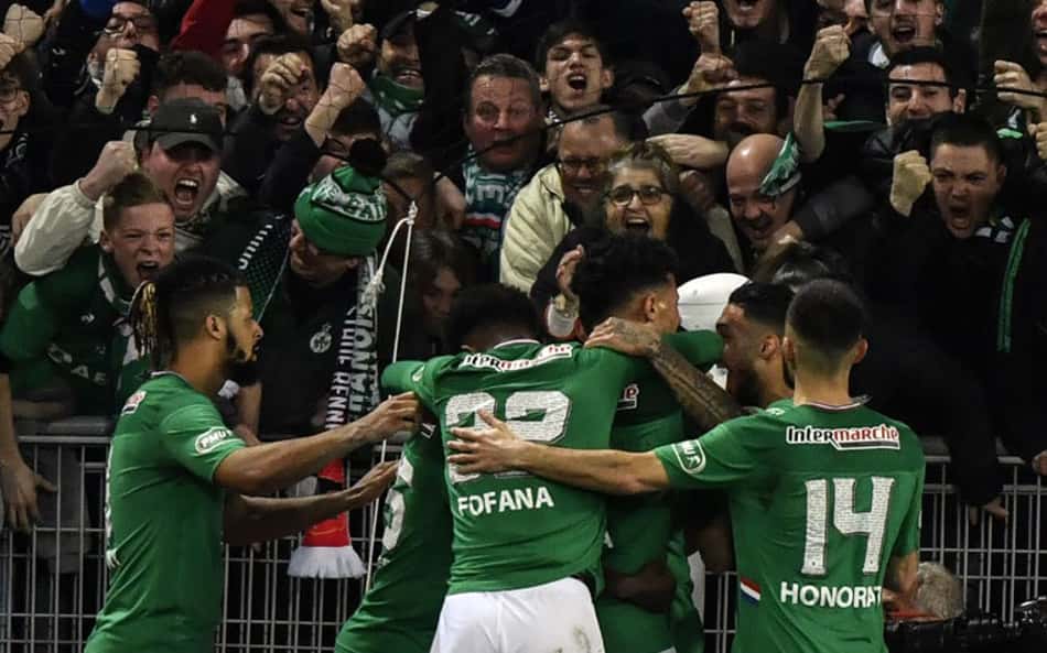 Com gol nos acréscimos, Saint-Étienne vence Stade Rennais