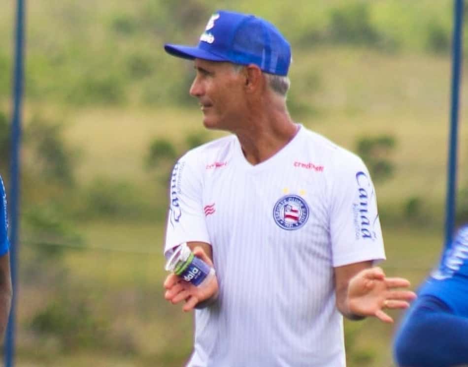 Carlos Amadeu avalia início no Bahia, enaltece estrutura e faz balanço do Sub-20