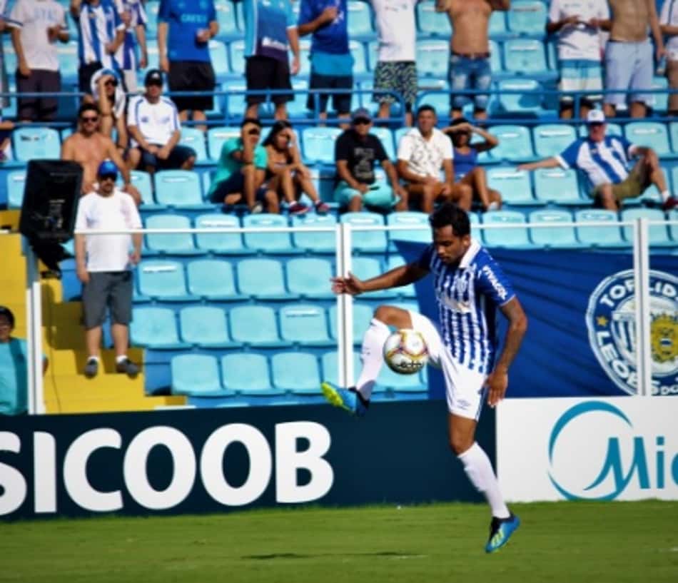 Lourenço comemora sequência de jogos na equipe principal: 'Quero ajudar'
