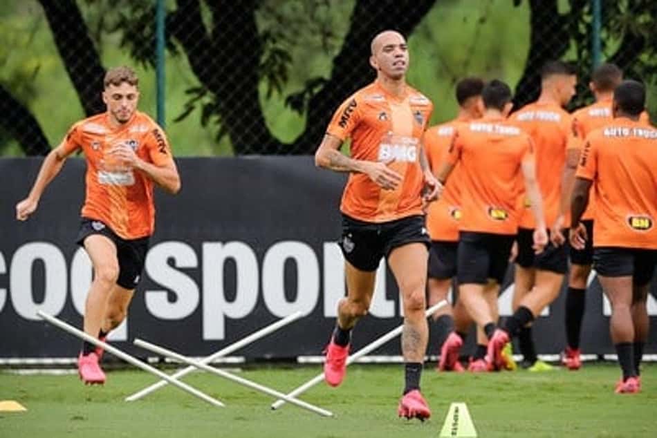 Tardelli e Cazares podem ser opções no clássico contra o Cruzeiro
