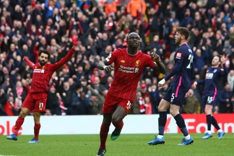 Faltam três: Mané é destaque e Liverpool volta a vencer em casa