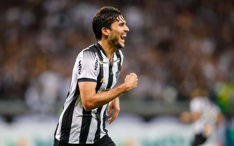 Êxtase atleticano: Galo celebra vitória em clássico cheio de emoções