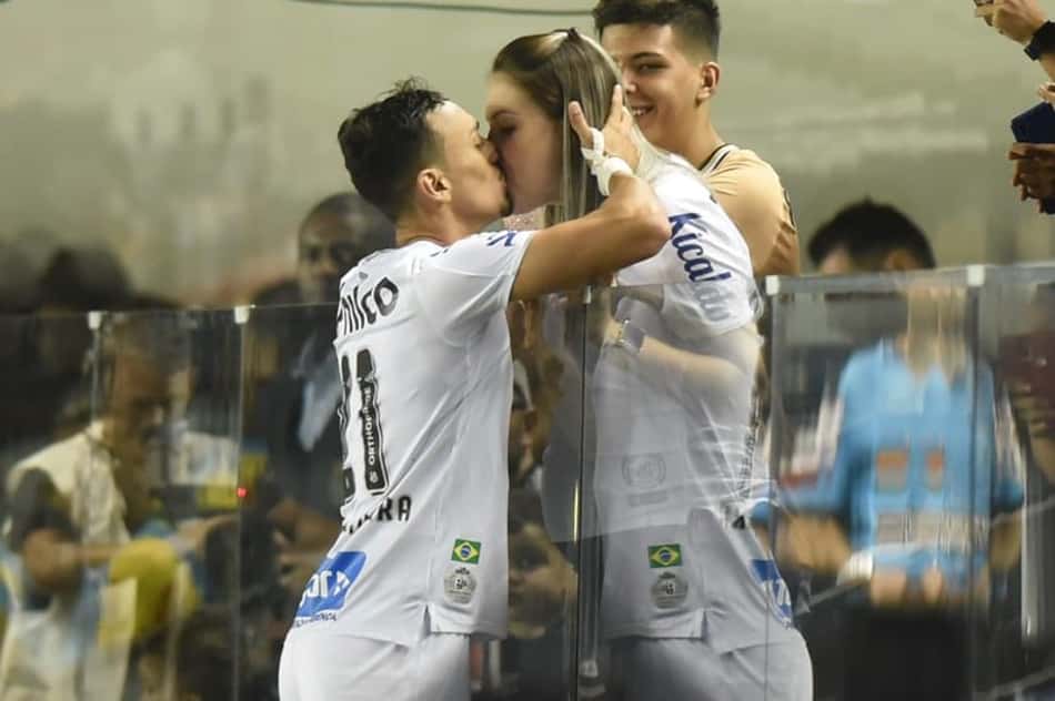 Pituca desencanta em 2020 e é elogiado por técnico do Santos